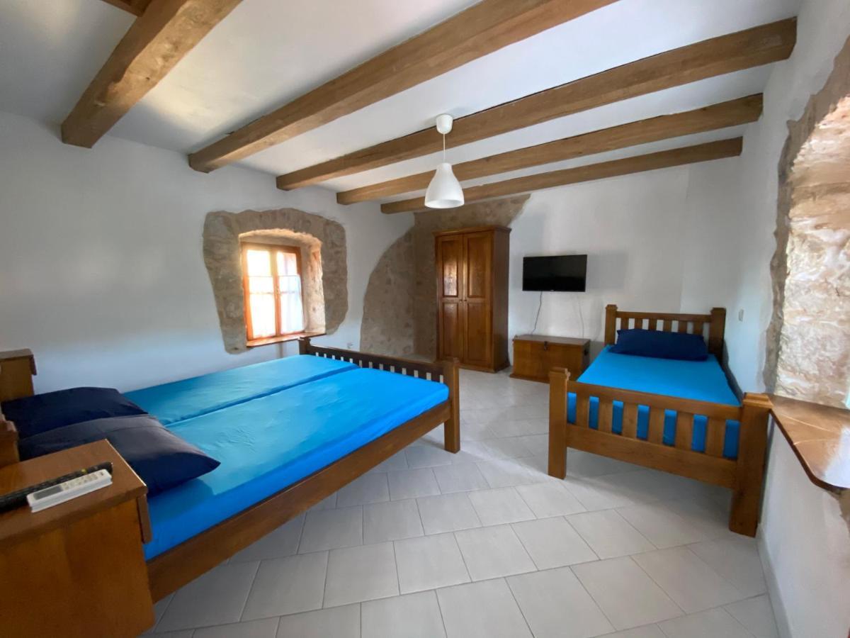 Holiday House With A Swimming Pool Vrbanj, Hvar - 11040 Esterno foto